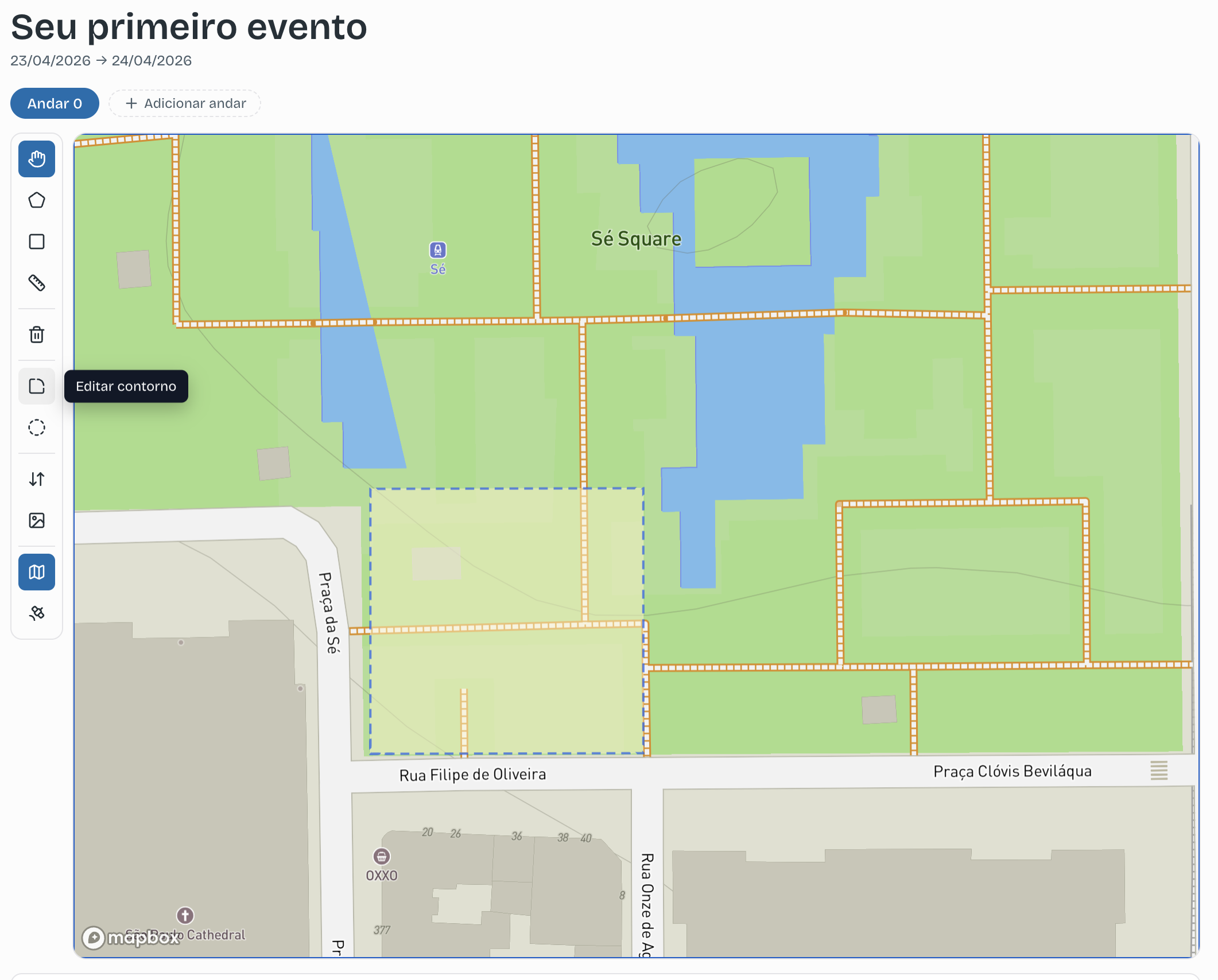 Mapa do evento com o andar adicionado e o contorno criado através da ferramenta criar contorno, que delimita a área onde os estandes estarão localizados.